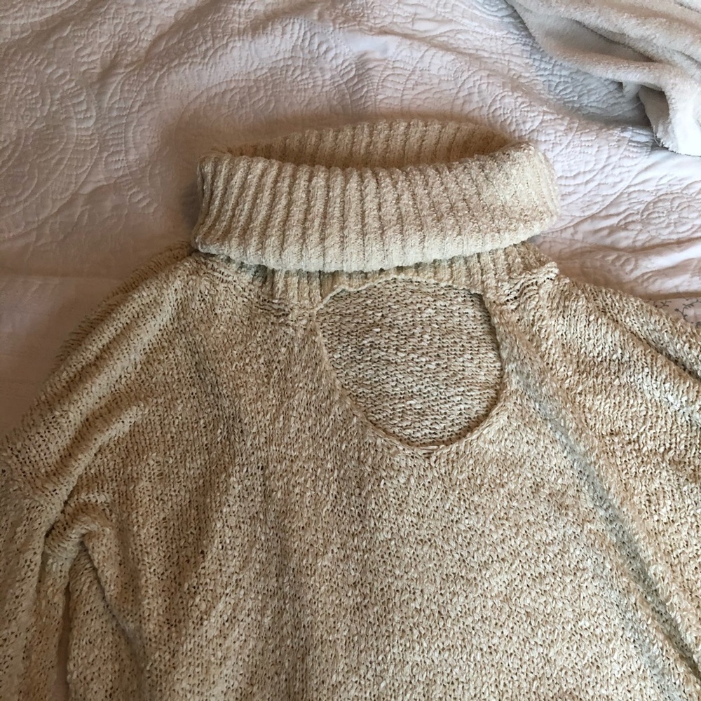 Some days loving cropped sweater! ❤️